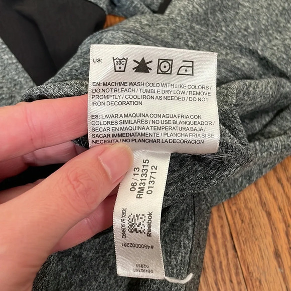 Reebok Long sleeve training shirt grey men’s m - Picture 6 of 6